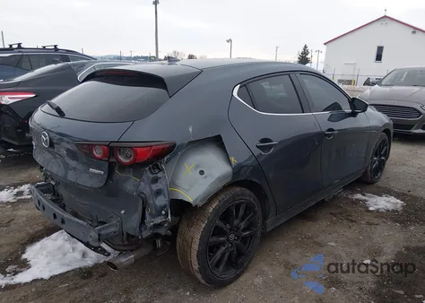 2021 Mazda Mazda3 Premium из США, поврежденный, VIN JM1BPBML5M1344752